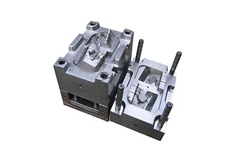 Custom plastic injection and extrusion molds