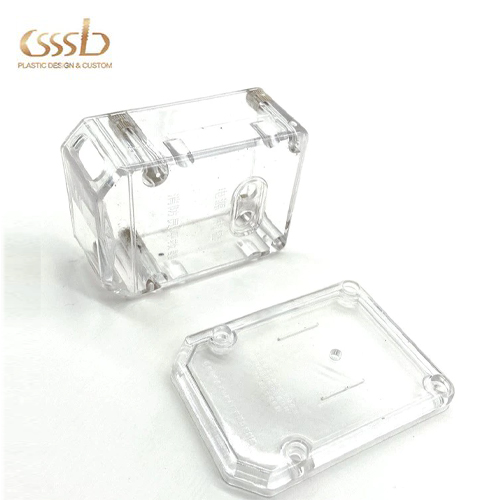 Clear injection molded part